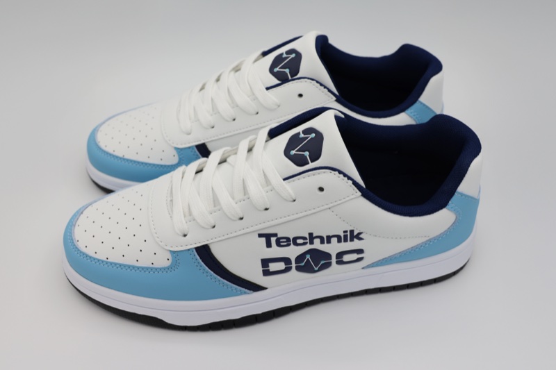 Custom Sneaker Detail — Kundencase Technik DOC